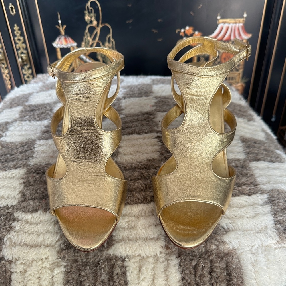 DVF Diane Von Furstenberg Gold Metallic Strappy Heels Sandals 8.5